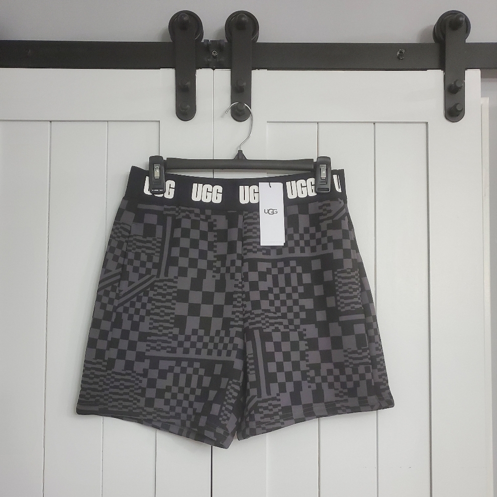 UGG Women's Chrissy Short Checks Black and Gray. NEW!